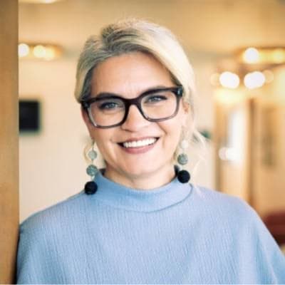 Nikki Johnston: The Fractional COO Wound Care Practices Call When They've Outgrown 'Figuring It Out'